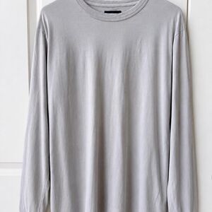 Velvet Men's Grey and Cream T-shirt